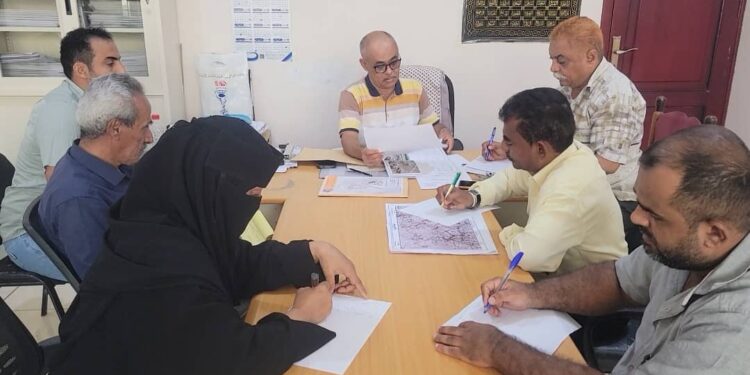 بتكلفة ( 130 ) مليون ريال..فتح مظاريف مناقصة لمشروع إعادة تأهيل وصيانة شارع الهلال بتكلفة ( 130 ) مليون ريال..فتح مظاريف مناقصة لمشروع إعادة تأهيل وصيانة شارع الهلال