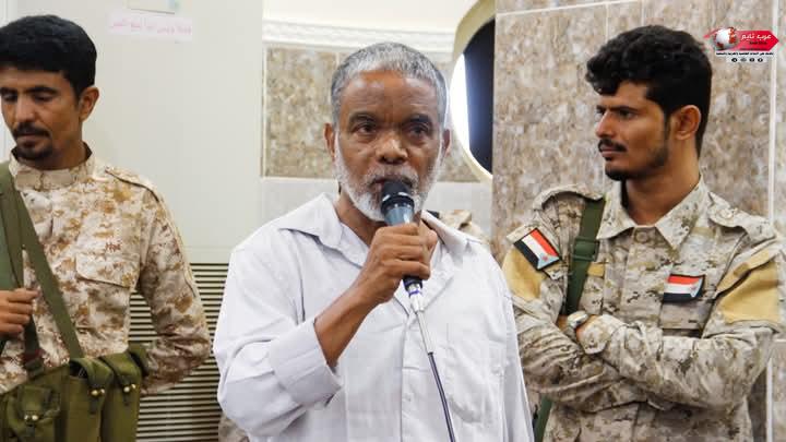 فريق التواصل وتعزيز الوعي السياسي بالمجلس الانتقالي يعقد لقاءً موسعاً بشرائح المجتمع المدني بمديريتي الديس الشرقية والريدة وقصيعر