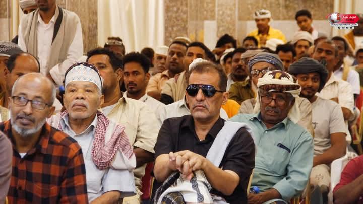 فريق التواصل وتعزيز الوعي السياسي بالمجلس الانتقالي يعقد لقاءً موسعاً بشرائح المجتمع المدني بمديريتي الديس الشرقية والريدة وقصيعر