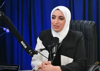 “راتبها أكثر من 13 ألف دينار”.. بالفيديو: قصة سيدة كويتية ذات دخل عالٍ تشكو من ضيق الحال وبينها وبين طلب المساعدات الخيرية “شعرة” “راتبها أكثر من 13 ألف دينار”.. بالفيديو: قصة سيدة كويتية ذات دخل عالٍ تشكو من ضيق الحال وبينها وبين طلب المساعدات الخيرية “شعرة”