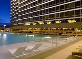 انفجار سيارة أمام فندق ترامب في لاس فيجاس بأمريكا