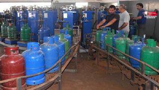 نقص أسطوانات الغاز يُفاقم قسوة الشتاء في تونس.. موعد انتهاء الأزمة نقص أسطوانات الغاز يُفاقم قسوة الشتاء في تونس.. موعد انتهاء الأزمة