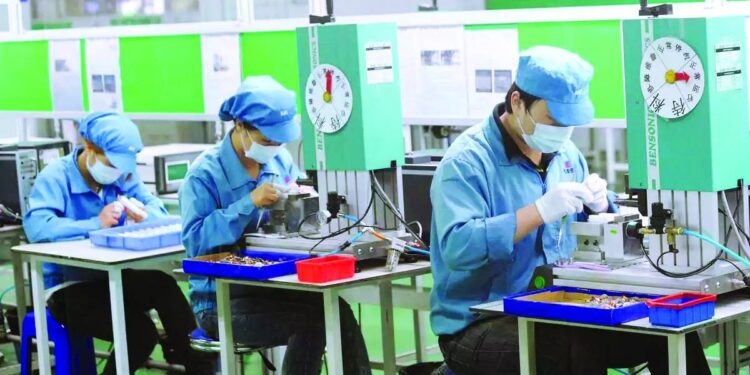 الصين تعزز هيمنتها على الليثيوم لتقييد تصدير التكنولوجيا