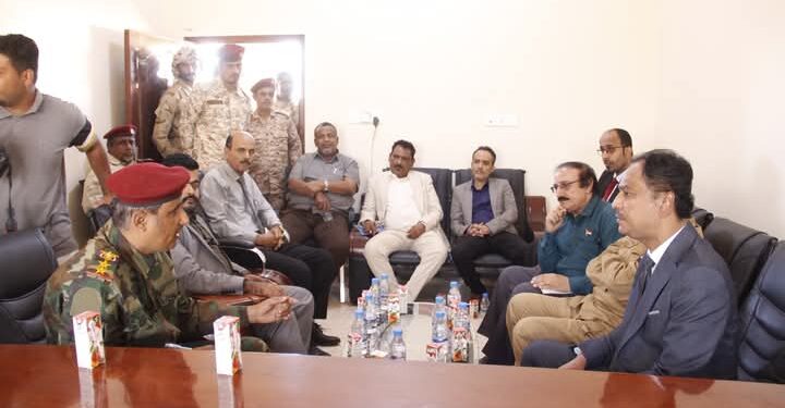 فريق التواصل وتعزيز الوعي السياسي بالانتقالي يلتقي قيادة المنطقة العسكرية الثانية ويزور مدرسة التدريب القتالي فريق التواصل وتعزيز الوعي السياسي بالانتقالي يلتقي قيادة المنطقة العسكرية الثانية ويزور مدرسة التدريب القتالي