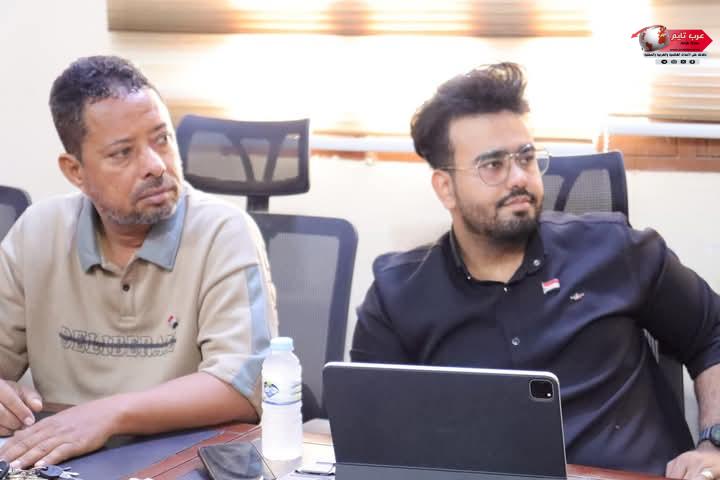 فريق التواصل وتعزيز الوعي السياسي يلتقي الهيئة التنفيذية لمنسقية المجلس الانتقالي الجنوبي بجامعة حضرموت 8 فريق التواصل وتعزيز الوعي السياسي يلتقي الهيئة التنفيذية لمنسقية المجلس الانتقالي الجنوبي بجامعة حضرموت