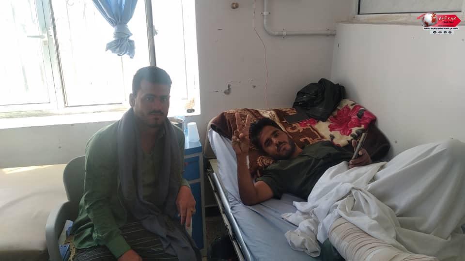 العميد معوضة يطمئن على جرحى معركة مريس ويوجه بتقديم الرعاية الصحية الكاملة