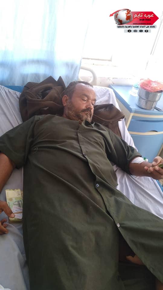 العميد معوضة يطمئن على جرحى معركة مريس ويوجه بتقديم الرعاية الصحية الكاملة