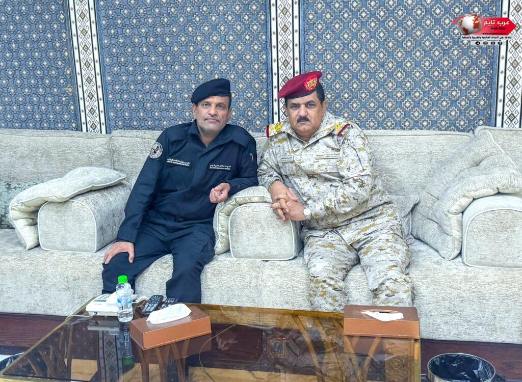 الداعري" و "شلال" يناقشان استراتيجيات مكافحة التنظيمات الإرهابية وتعزيز أمن الممرات البحرية