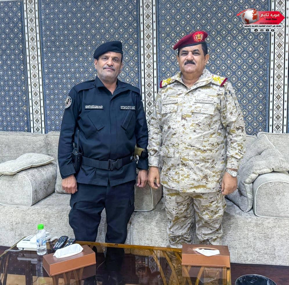 الداعري" و "شلال" يناقشان استراتيجيات مكافحة التنظيمات الإرهابية وتعزيز أمن الممرات البحرية