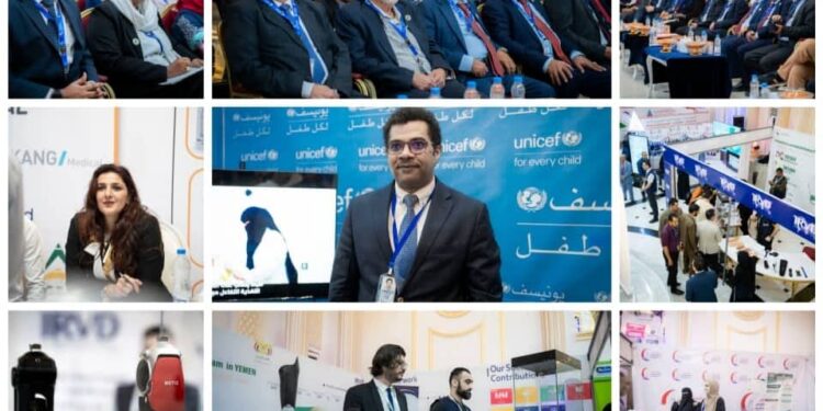 وزارة الصحة العام والسكان تكرم عدد من الكوادر الصحية بالعاصمة عدن وزارة الصحة العام والسكان تكرم عدد من الكوادر الصحية بالعاصمة عدن