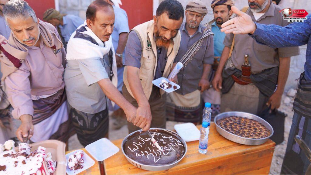وكيل محافظة شبوه ومدير عام بيحان ومدير المنطقه الفرعيه لمشروع الاشغال العامه يتسلمون قناة الديه الزراعيه بعد تأهيلها 3 وكيل محافظة شبوه ومدير عام بيحان ومدير المنطقه الفرعيه لمشروع الاشغال العامه يتسلمون قناة الديه الزراعيه بعد تأهيلها
