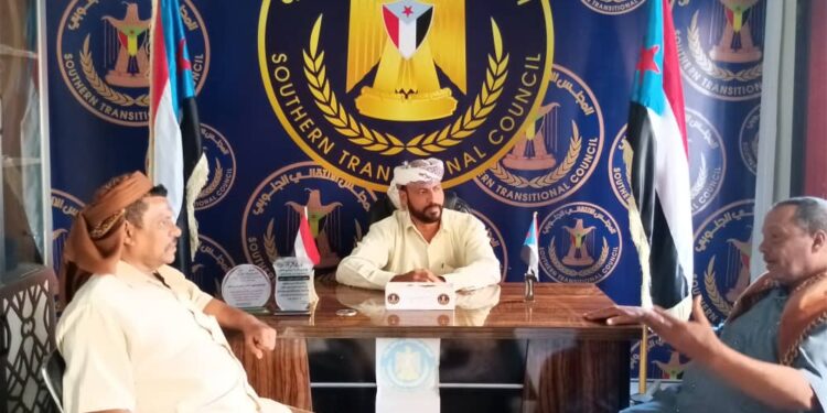 رئيس تنفيذية انتقالي الشحر يناقش مع مدير التعليم الفني آلية تنسيق الجهود رئيس تنفيذية انتقالي الشحر يناقش مع مدير التعليم الفني آلية تنسيق الجهود