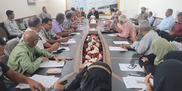 خلال ترؤسه إجتماع المكتب التنفيذي لمناقشة الخطط الرمضانية.. خلال ترؤسه إجتماع المكتب التنفيذي لمناقشة الخطط الرمضانية..