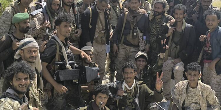 نشطاء جنوبيون يباركون انتشار قوات الدعم والإسناد في أبين بقيادة العميد المشوشي