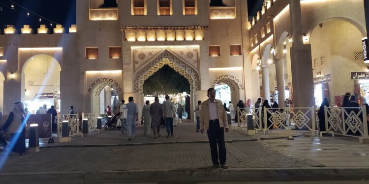 الأسواق الشعبية في الإحساء ووادي حضرموت: تاريخ تجاري عريق وحاضر سياحي واعد. الأسواق الشعبية في الإحساء ووادي حضرموت: تاريخ تجاري عريق وحاضر سياحي واعد.