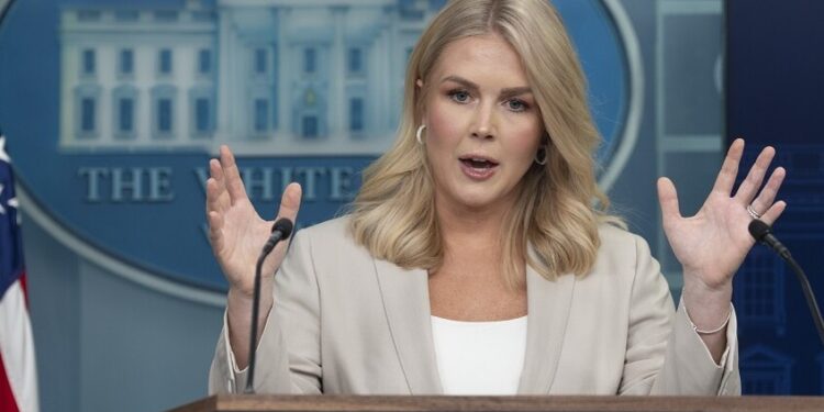 البيت الأبيض: المفاوضات المقبلة مع إيران في عُمان ستكون مباشرة