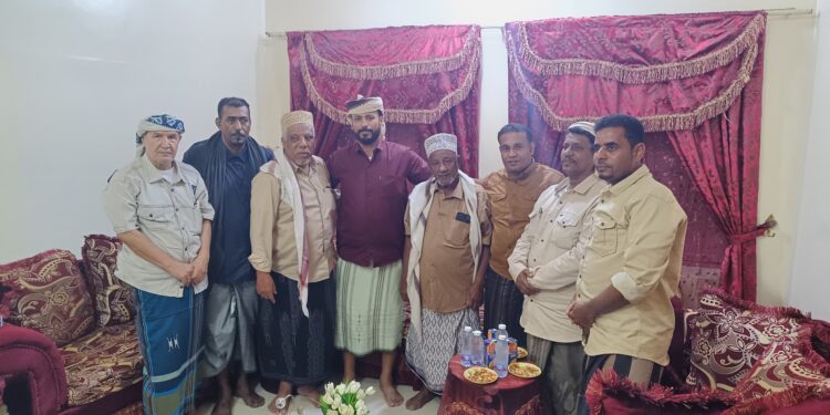 قيادة انتقالي الشحر يزور عدد من الشخصيات الإجتماعية بمناسبة عيد الفطر المبارك قيادة انتقالي الشحر يزور عدد من الشخصيات الإجتماعية بمناسبة عيد الفطر المبارك