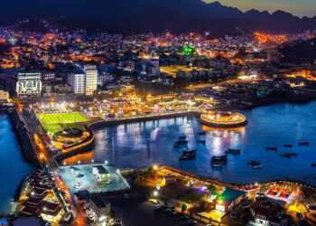 حين تغيب الرقابة وتنهار الخصوصية ناشط حقوقي وخبير سيبراني يحذّر من “مافيا البرمجة” في محلات الجوالات في العاصمة عدن!