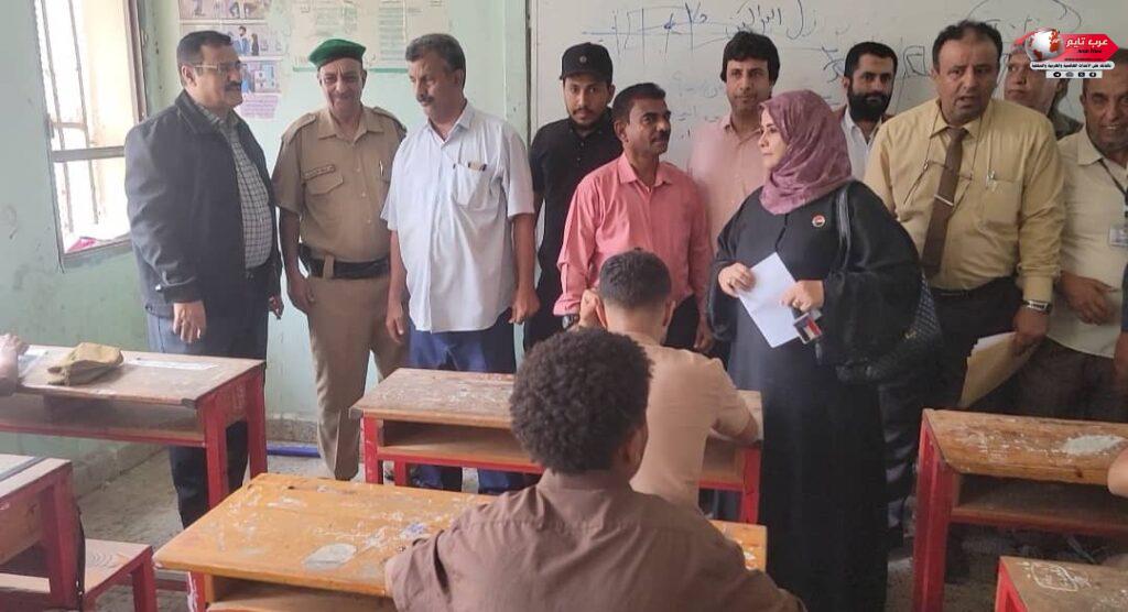 خلال تدشينه إمتحانات إنهاء الثانوية العامة مدير عام المنصورة يؤكد أهمية الإمتحانات لترسيخ المعلومات لطلبة المدارس