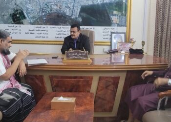 خلال لقائة بمدير عام الأوقاف والإرشاد بعدن مدير عام المنصورة يؤكد أهمية دور خطباء المساجد في توعية المجتمع ومحاربة الظواهر السلبية