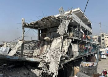 كارثه صحية في غزه..جميع مستشفيات شمال القطاع خارج الخدمه