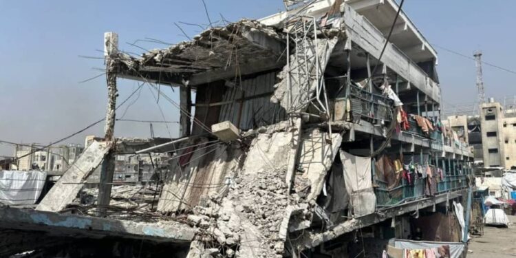 كارثه صحية في غزه..جميع مستشفيات شمال القطاع خارج الخدمه كارثه صحية في غزه..جميع مستشفيات شمال القطاع خارج الخدمه