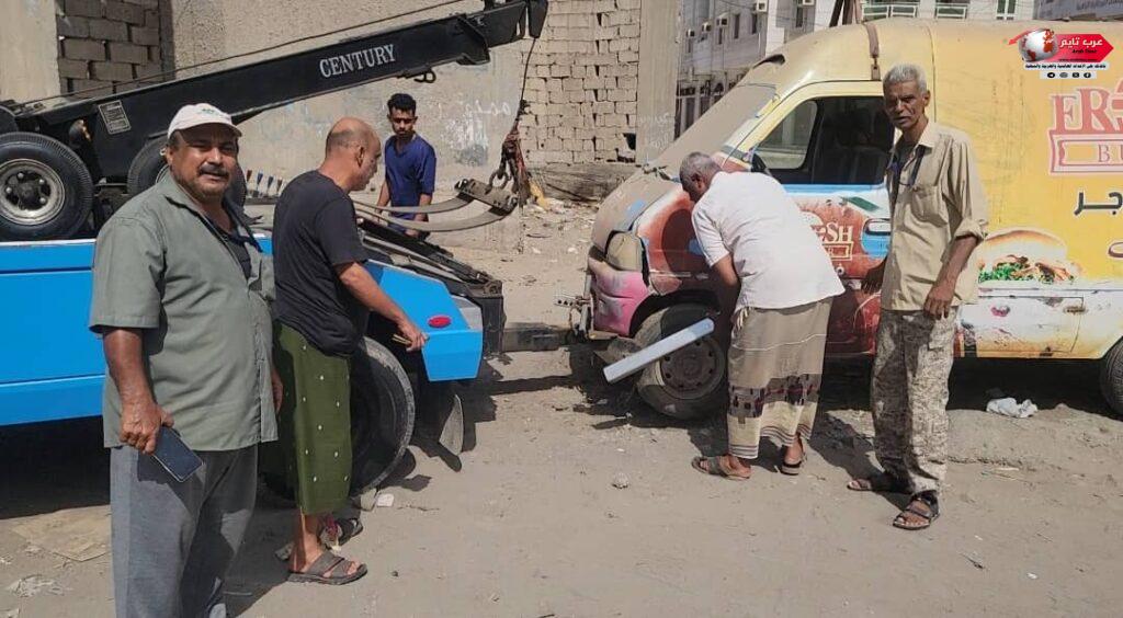 تواصل أعمال حملة رفع السيارات المتهالكة في مديرية المنصورة 1 تواصل أعمال حملة رفع السيارات المتهالكة في مديرية المنصورة