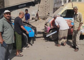 تواصل أعمال حملة رفع السيارات المتهالكة في مديرية المنصورة