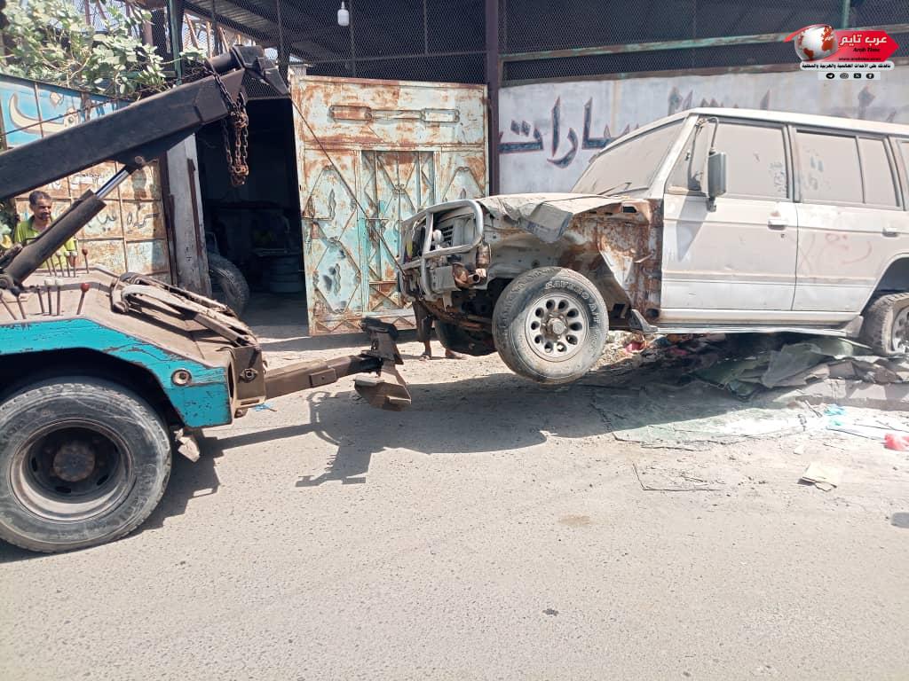 تواصل أعمال حملة رفع السيارات المتهالكة في مديرية المنصورة