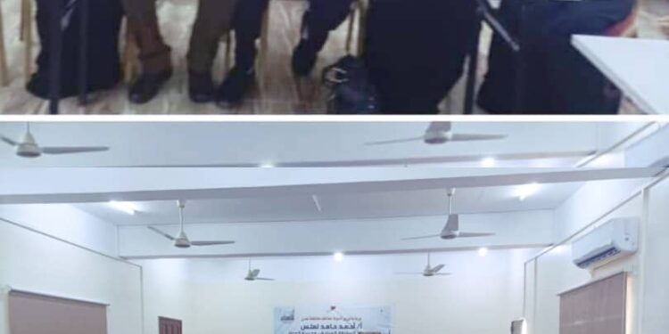 الجاوي يدشن دورة تدريبية لبناء قدرات المتطوعات و اللجان المجتمعية الخاصة بالطوارئ والإسعافات الأولية الجاوي يدشن دورة تدريبية لبناء قدرات المتطوعات و اللجان المجتمعية الخاصة بالطوارئ والإسعافات الأولية