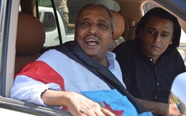 أسعد أبو الخطاب يعزي آل باعوم في وفاة والدهم المناضل الجنوبي حسن باعوم