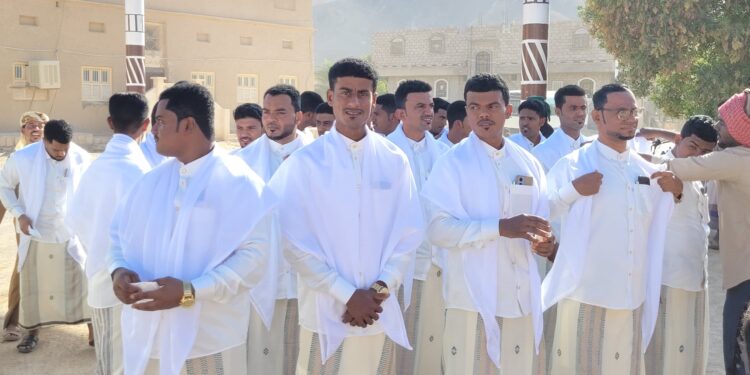 منطقة مشطة بتريم تحتفي بزفاف 40 عريساً وعروسة في مهرجان المودة العاشر منطقة مشطة بتريم تحتفي بزفاف 40 عريساً وعروسة في مهرجان المودة العاشر