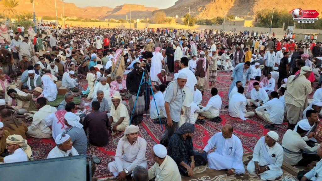 منطقة مشطة بتريم تحتفي بزفاف 40 عريساً وعروسة في مهرجان المودة العاشر 2 منطقة مشطة بتريم تحتفي بزفاف 40 عريساً وعروسة في مهرجان المودة العاشر