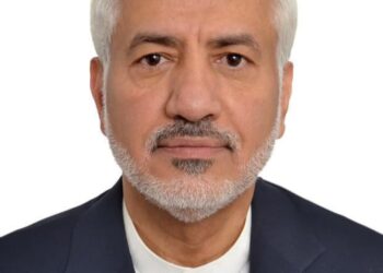 ابوبكر الشيباني يدين نشر فيديو زيارته لوالده في احد مشافي القاهرة ويصف ذلك بالجرم وانتهاك الخصوصية