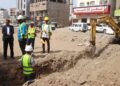وكيل العاصمة عدن يتفقد سير العمل في مشروع إعادة تأهيل شارع الخمسين