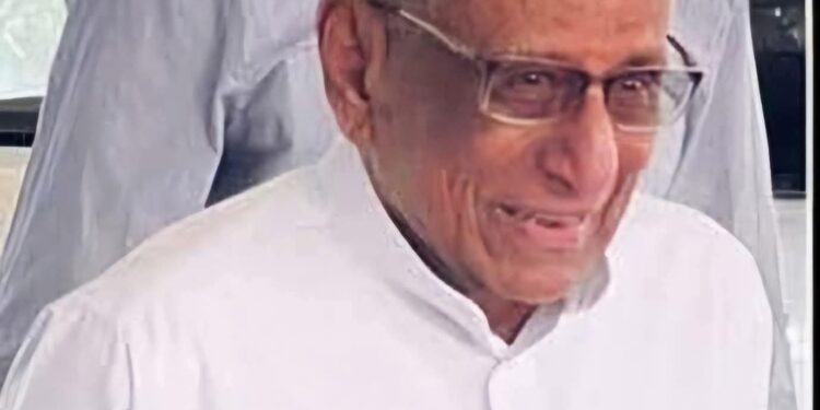 الناشطة باحميش: وداعاً أبوبكر بازرعة علَم من أعلام الخير يرحل الناشطة باحميش: وداعاً أبوبكر بازرعة علَم من أعلام الخير يرحل