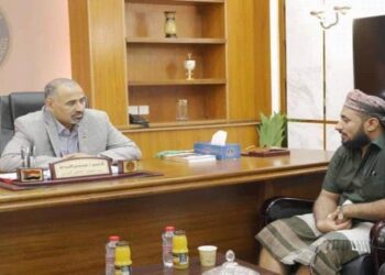 ناشط حقوقي جنوبي يبارك ثقة الزبيدي.. ويهنئ الشيخ شاهر بأمانة الانتقالي العامة