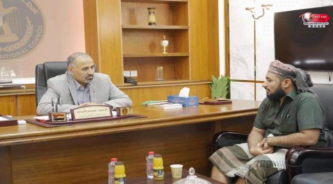 ناشط حقوقي جنوبي يبارك ثقة الزبيدي.. ويهنئ الشيخ شاهر بأمانة الانتقالي العامة ناشط حقوقي جنوبي يبارك ثقة الزبيدي.. ويهنئ الشيخ شاهر بأمانة الانتقالي العامة