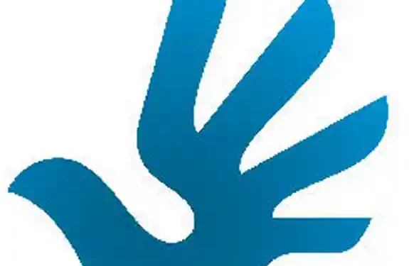 ناشط حقوقي: حساباتي على منصات التواصل تتعرض للحظر… ومحاولات اغتيال وتهديدات متواصلة