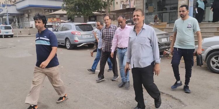 سلطة المنصورة تنفذ حملة لمراقبة أسعار الأدوية والمستلزمات الطبية بالمديرية سلطة المنصورة تنفذ حملة لمراقبة أسعار الأدوية والمستلزمات الطبية بالمديرية