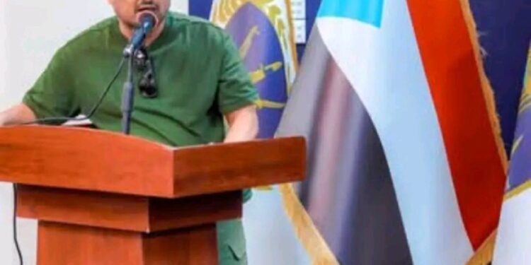 أبو مشعل الكازمي: قائد الأمن الذي واجه الإرهاب بشجاعة في أبين