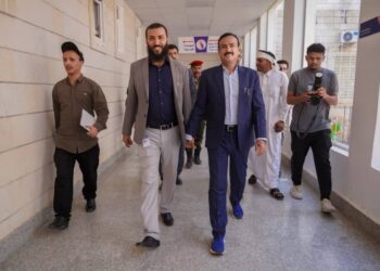 محافظ شبوة يتفقد الخدمات الطبية في مستشفى الشيخ محمد بن زايد التعليمي