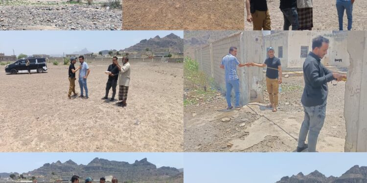 لحج رئيس نادي شباب المسيمير يستقبل مهندسين من وزارة الشباب والرياضة لحج رئيس نادي شباب المسيمير يستقبل مهندسين من وزارة الشباب والرياضة