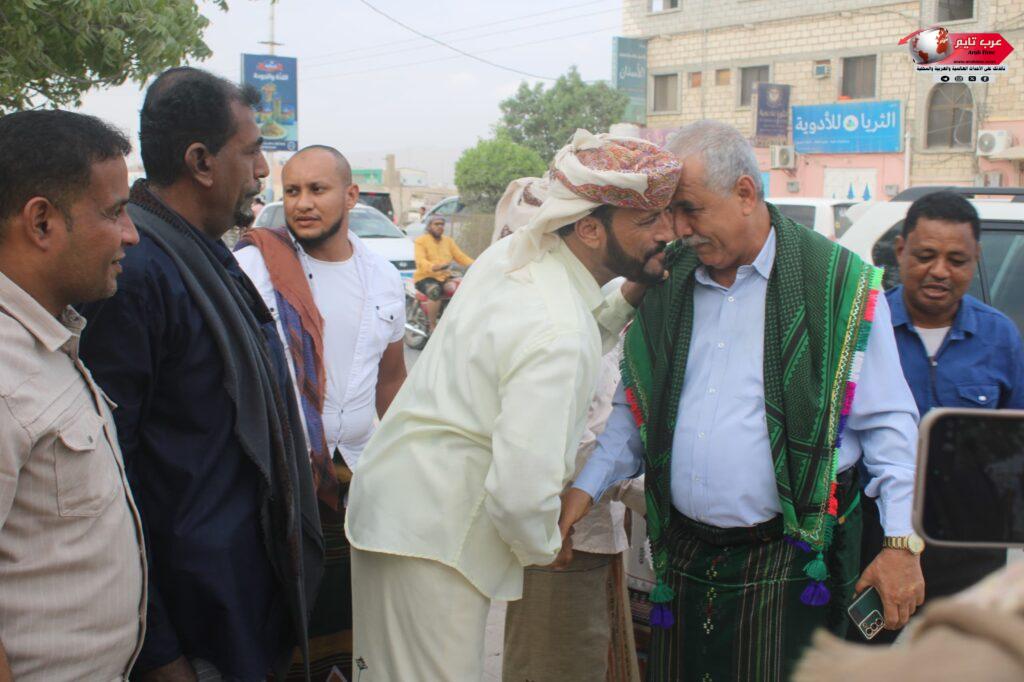 بحضور فريق التوجيه والرقابة الرئاسي الشحر تؤكد تأييدها لقرارات الرئيس الزبيدي والبيان السياسي للانتقالي وتتأهب للاحتفال بذكرى ١٤ اكتوبر