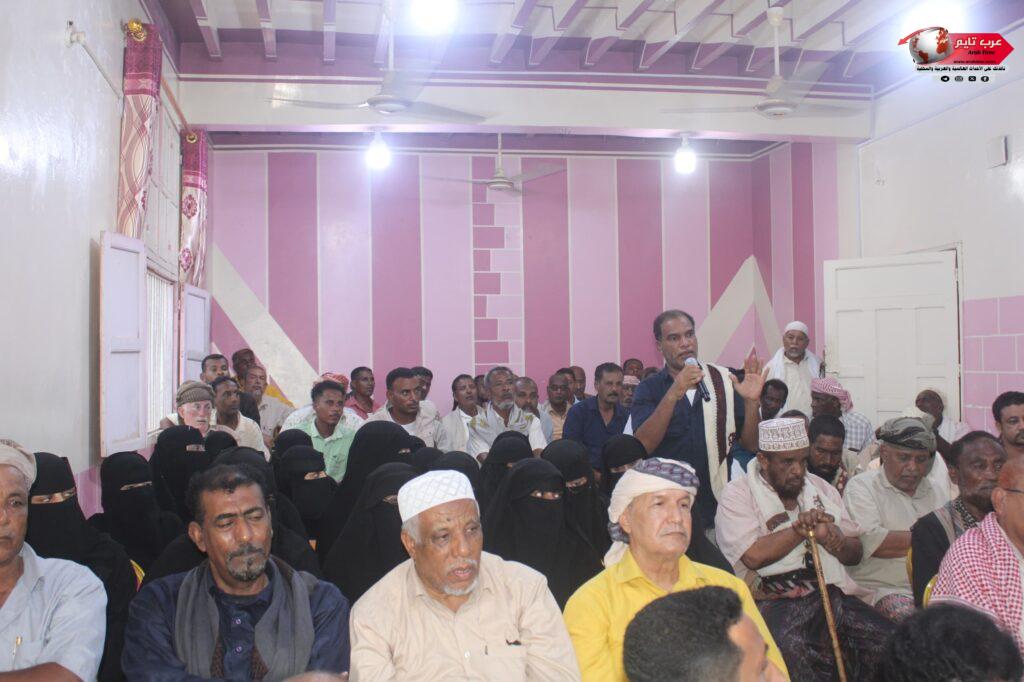 بحضور فريق التوجيه والرقابة الرئاسي الشحر تؤكد تأييدها لقرارات الرئيس الزبيدي والبيان السياسي للانتقالي وتتأهب للاحتفال بذكرى ١٤ اكتوبر