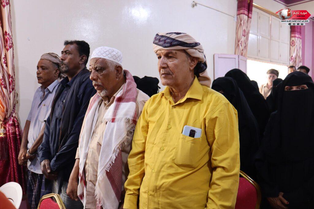 بحضور فريق التوجيه والرقابة الرئاسي الشحر تؤكد تأييدها لقرارات الرئيس الزبيدي والبيان السياسي للانتقالي وتتأهب للاحتفال بذكرى ١٤ اكتوبر