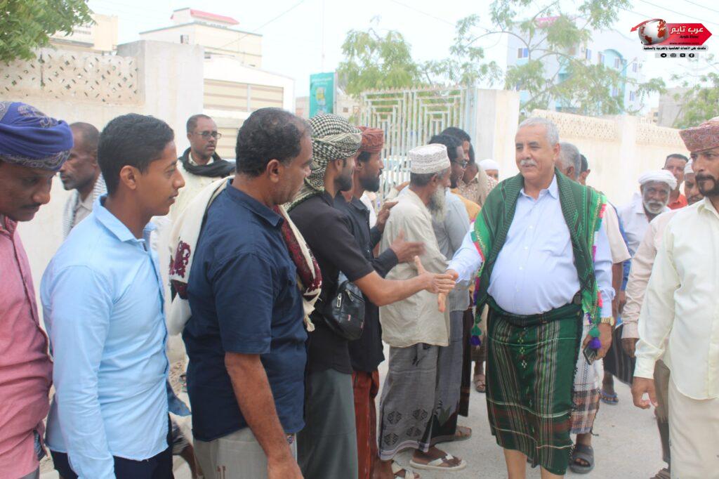 بحضور فريق التوجيه والرقابة الرئاسي الشحر تؤكد تأييدها لقرارات الرئيس الزبيدي والبيان السياسي للانتقالي وتتأهب للاحتفال بذكرى ١٤ اكتوبر