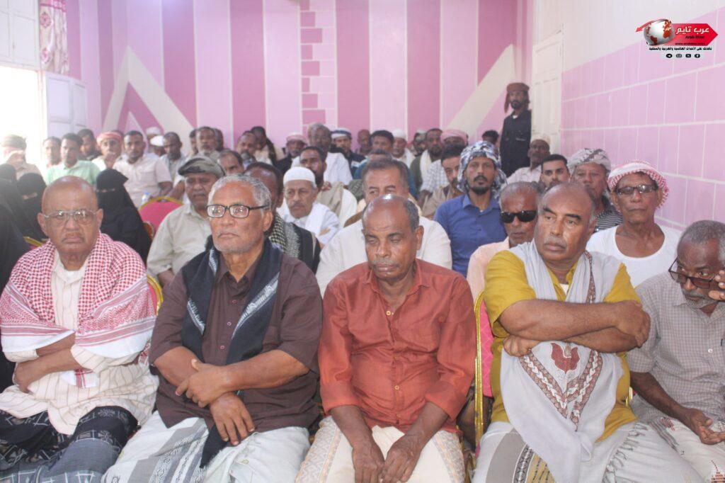 بحضور فريق التوجيه والرقابة الرئاسي الشحر تؤكد تأييدها لقرارات الرئيس الزبيدي والبيان السياسي للانتقالي وتتأهب للاحتفال بذكرى ١٤ اكتوبر