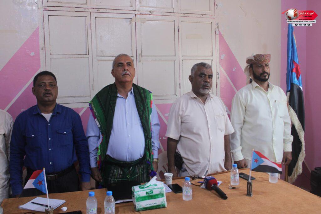 بحضور فريق التوجيه والرقابة الرئاسي الشحر تؤكد تأييدها لقرارات الرئيس الزبيدي والبيان السياسي للانتقالي وتتأهب للاحتفال بذكرى ١٤ اكتوبر 4 بحضور فريق التوجيه والرقابة الرئاسي الشحر تؤكد تأييدها لقرارات الرئيس الزبيدي والبيان السياسي للانتقالي وتتأهب للاحتفال بذكرى ١٤ اكتوبر