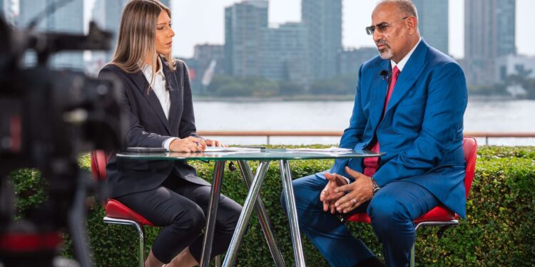 الرئيس الزُبيدي من نيويورك .. استقلال الجنوب هدف استراتيجي لا رجعه عنه الرئيس الزُبيدي من نيويورك .. استقلال الجنوب هدف استراتيجي لا رجعه عنه